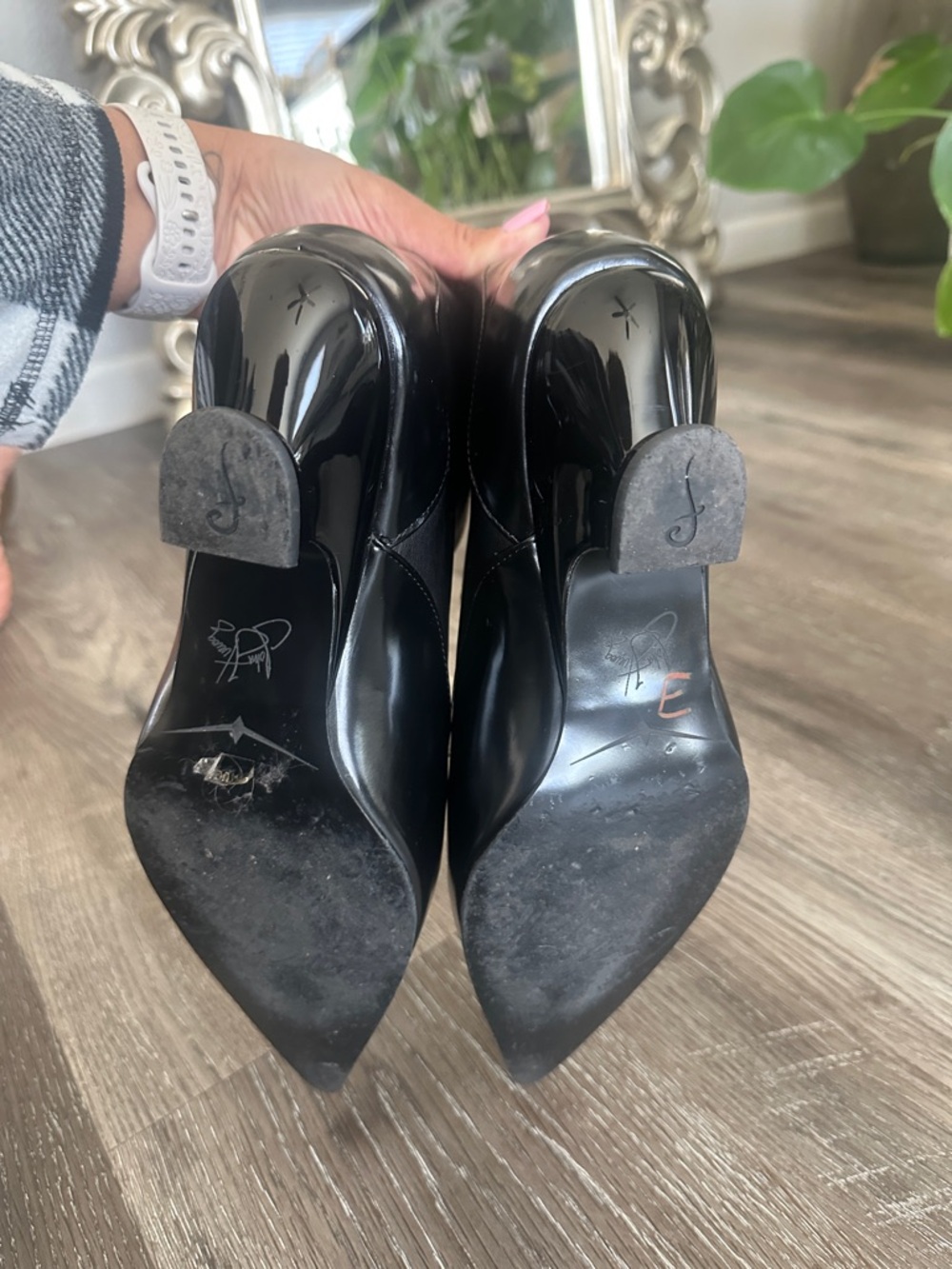 Rare John Fluevog Size 9 Pointed Lace-Up Black Patent Ankle Boots - - Picture 11 of 17